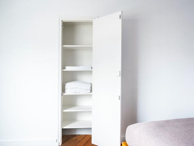 Chic Saint Victor 2 Bedroom Apartment with Great Views, Paris Amsterdam Apartments for Rent