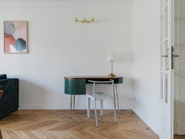 Chic Two Bedroom Apartment in the Heart of Paris, Paris Amsterdam Apartments for Rent