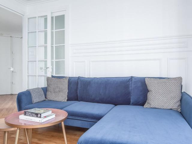 Chic Two Bedroom Apartment in the Heart of Paris, Paris Amsterdam Apartments for Rent