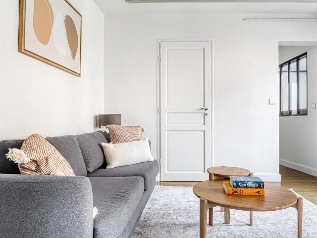 Chic Two Bedroom Apartment in Vibrant Le Marais, Paris Amsterdam Apartments for Rent