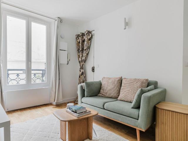 Chic Two Bedroom Apartment in Vibrant Paris, Paris Amsterdam Apartments for Rent
