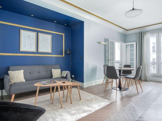 Chic Two Bedroom Getaway in Paris, Paris Amsterdam Apartments for Rent