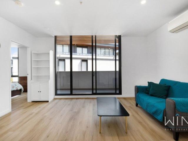 Chic Urban Retreat in Prime Location