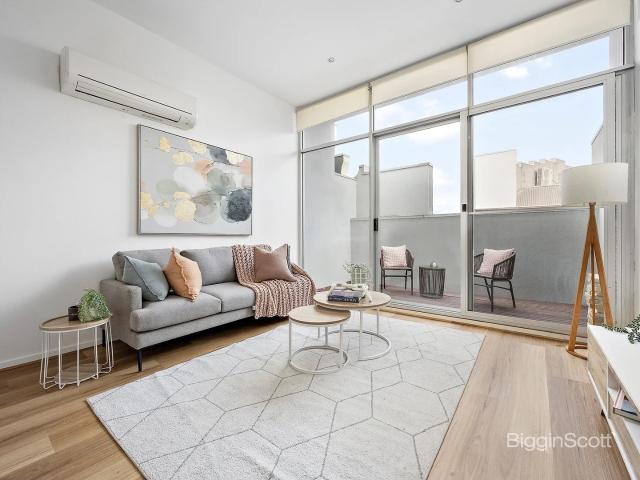 Chic Warehouse Conversion Moments from Swan Street
