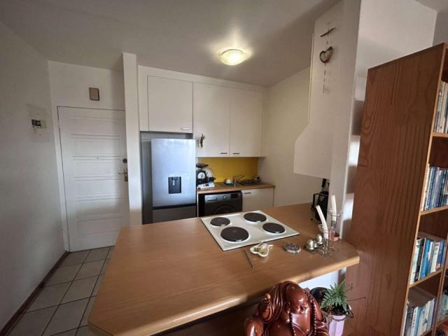 Chic 1 Bed Flat in Bryanston with Patio and Pool