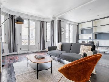 Chic 1 Bedroom Apartment in Central Paris, Paris Amsterdam Apartments for Rent
