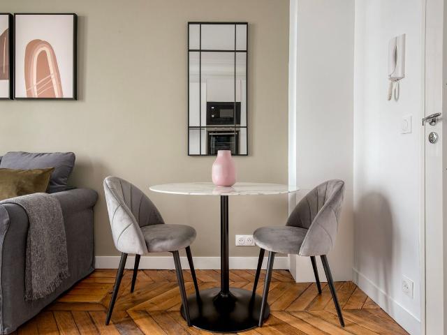 Chic 1 Bedroom Apartment in the Heart of Paris, Paris Amsterdam Apartments for Rent