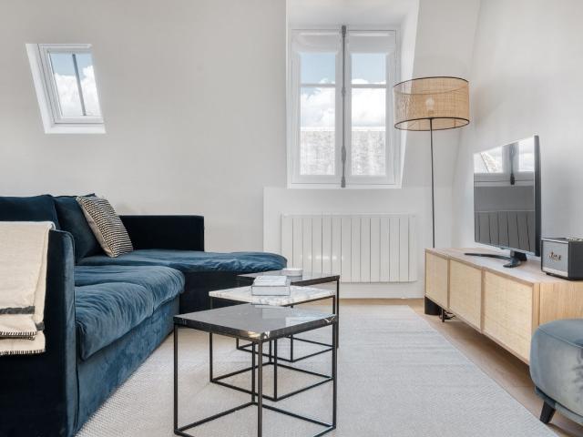 Chic 1 Bedroom Apartment in the Heart of Paris, Paris Amsterdam Apartments for Rent