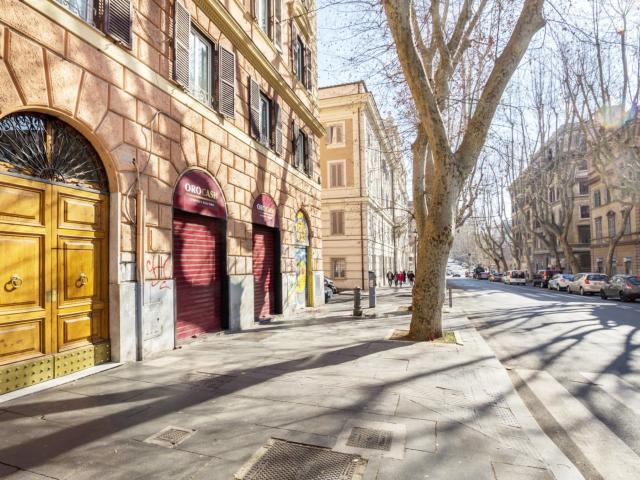 Chic 1 Bedroom Home Near the Colosseum Cribmed