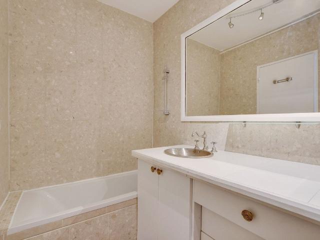 Chic 1BR Apartment on Avenue Victor Hugo near Arc de Triomphe