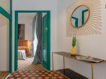 Chic 2 bedroom apartment for rent in Ciutat Vella