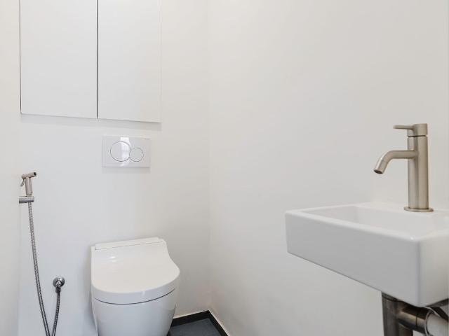 Chic 2 Bedroom Apartment in Heart of Paris, Paris Amsterdam Apartments for Rent