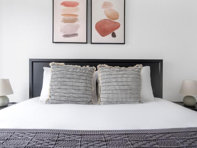 Chic 2 Bedroom Apartment in the Heart of Paris, Paris Amsterdam Apartments for Rent