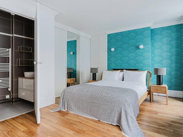 Chic 2 Bedroom Paris Apartment in Saint Lambert, Paris Amsterdam Apartments for Rent