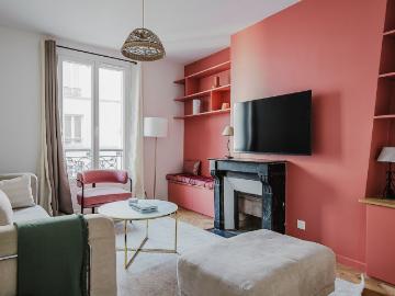 Chic 2 Bedroom Retreat in Montmartre, Paris, Paris Amsterdam Apartments for Rent