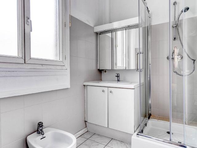 Chic 2BR Apartment in Plaine Monceau, Paris, Paris Amsterdam Apartments for Rent