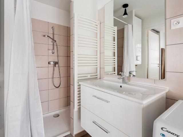 Chic 3 Bedroom Apartment in Arts et Métiers, Paris, Paris Amsterdam Apartments for Rent