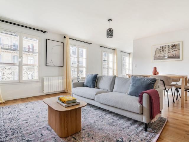 Chic 3 Bedroom Apartment in Arts et Métiers, Paris