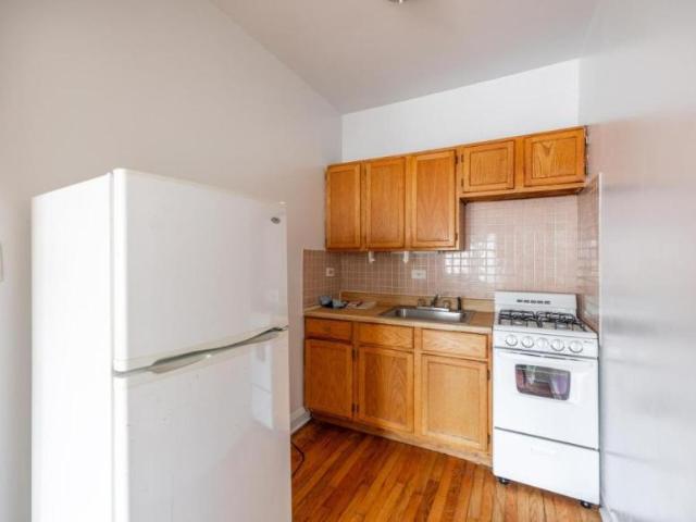 Chicago IL 60626 105921057
