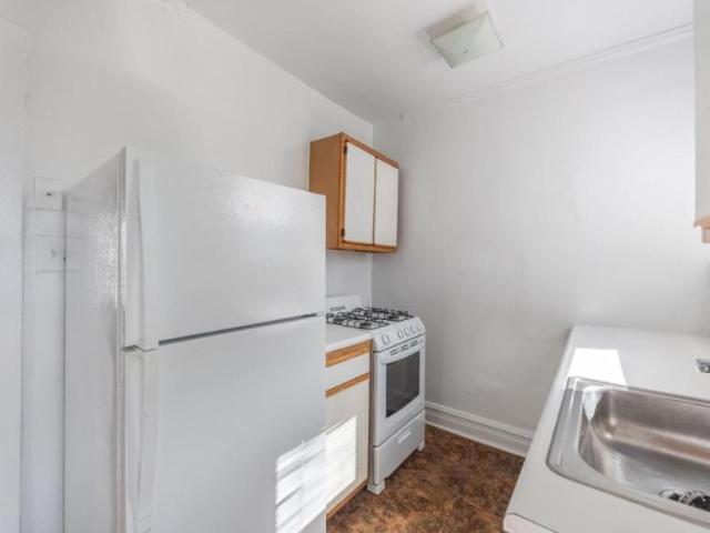 Chicago IL 60626 105921061