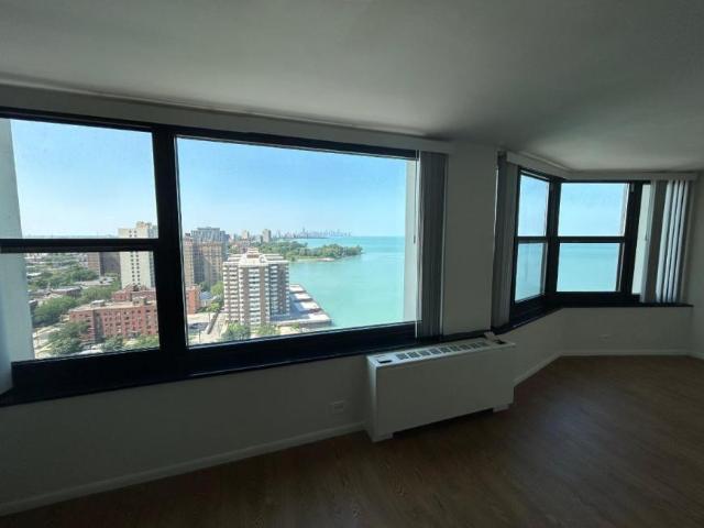 Chicago IL 60649 105735328