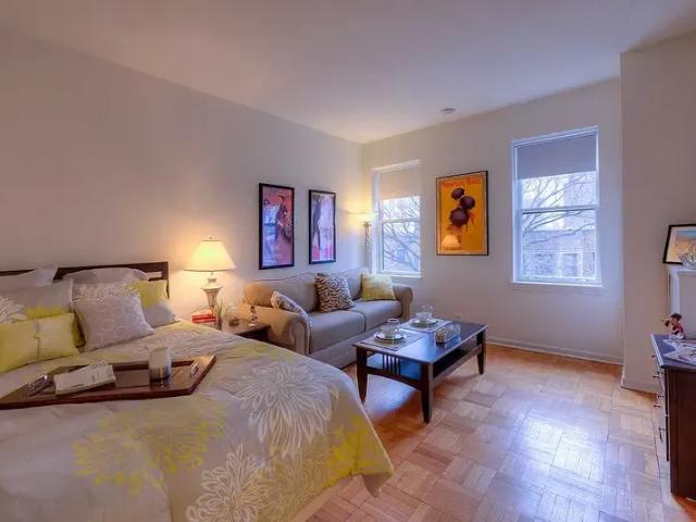 Chicago IL 60657 94751567