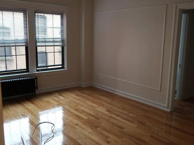 Chicago IL 60657 96296794