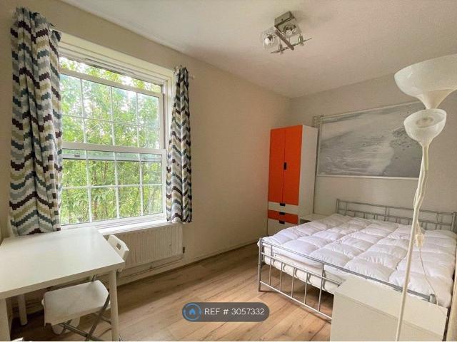 Chicksand House, London E1, Room to rent, £725 pcm | PrimeLocation