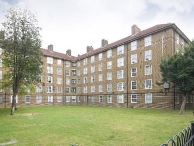 Chicksand Street, Brick Lane/Aldgate East E1, 4 bed flat to rent, £2,900 pcm | PrimeLocation