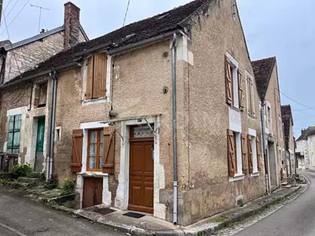 Chichée 89800 Achat / Vente maison 4 pièces t4 au dernier étage cave