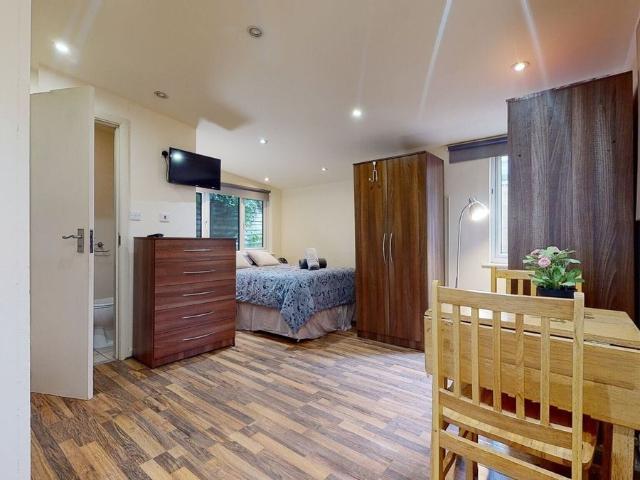 Chichele Road, London NW2, Studio to rent, £1,420 pcm | PrimeLocation