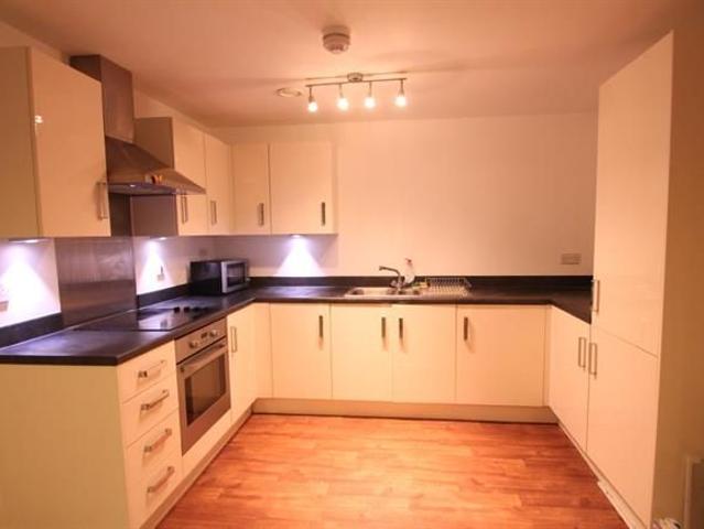 Chichester PO19, 1 bed flat to rent, £1,260 pcm | PrimeLocation