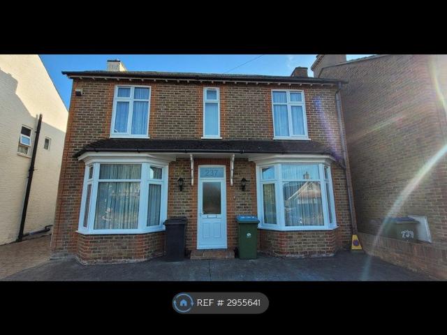 Chichester Road, Bognor Regis PO21, 5 bed detached house to rent, £3,000 pcm | PrimeLocation