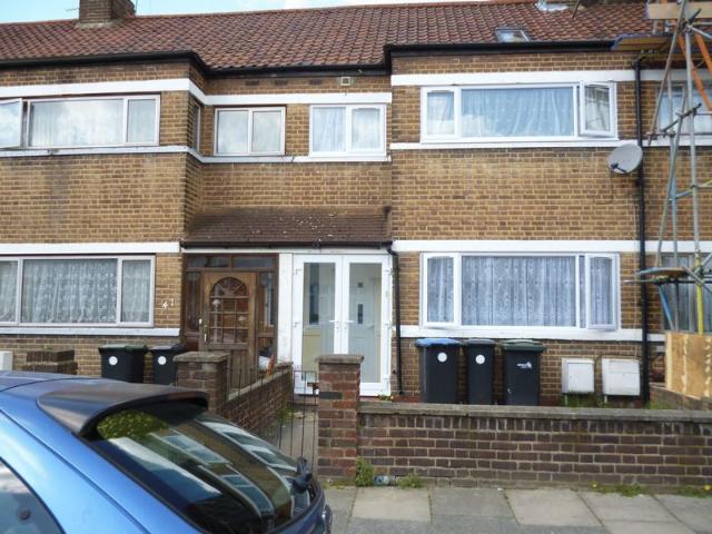 Chichester Road, London N9, 2 bed flat to rent, £1,750 pcm | PrimeLocation