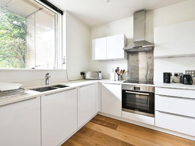 Chichester Road, Maida Vale, London NW6, 2 bed maisonette to rent, £3,300 pcm | PrimeLocation