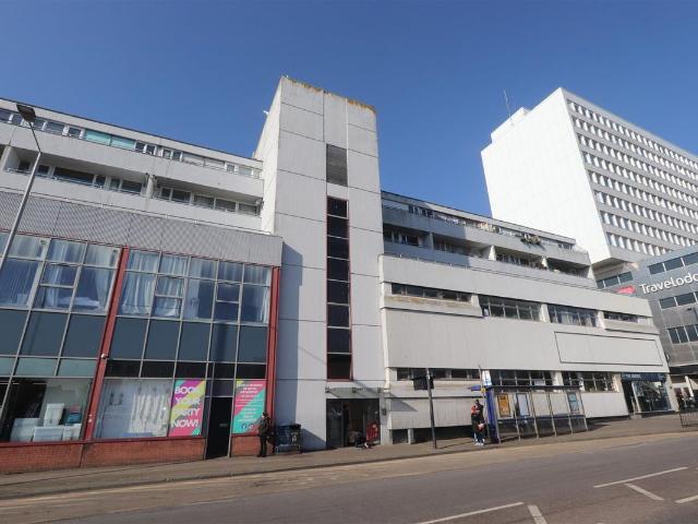 Chichester Road, Southend On Sea SS1, 2 bed flat to rent, £1,195 pcm | PrimeLocation