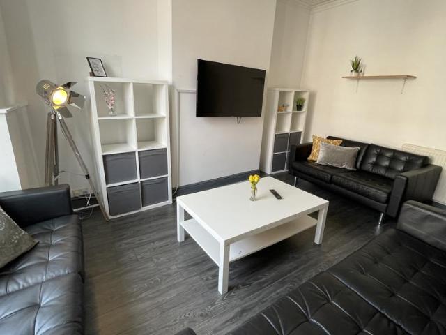 Chichester Street, Chester 1 bed in a house share to rent £520 pcm £120 pw