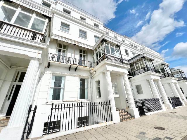 Chichester Terrace, Brighton BN2, Studio to rent, £900 pcm | PrimeLocation