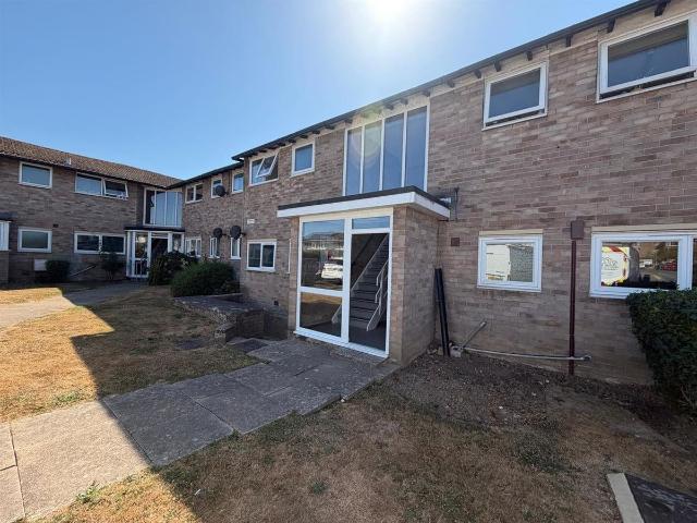 Chidham Drive, Havant PO9, 1 bed flat to rent, £950 pcm | PrimeLocation