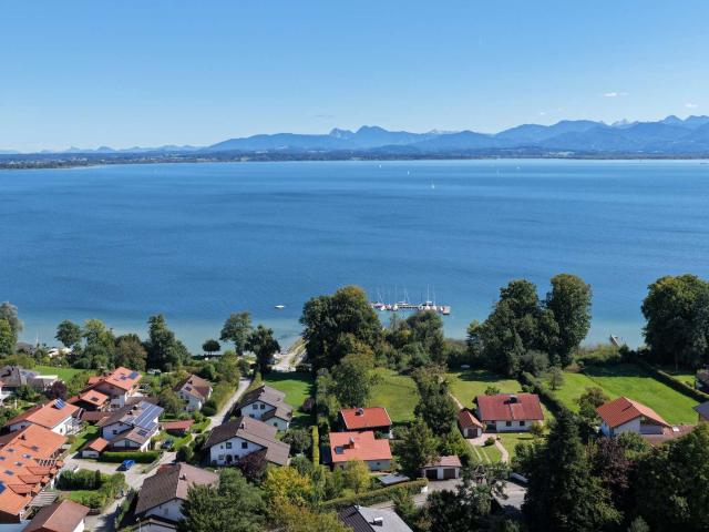 CHIEMSEE GARDENS Lake Residence Krautinsel
