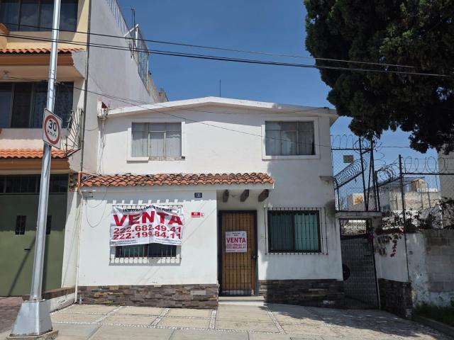 CHIETLA, LA PAZ, INMUEBLE CON 7 DEPARTAMENTOS