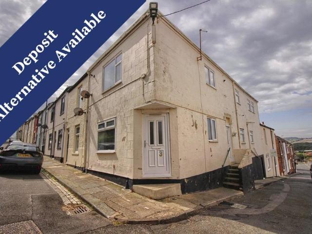 Child Street, Brotton 2 bed end of terrace house to rent £595 pcm £137 pw