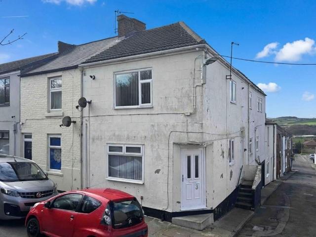 Child Street, Brotton, TS12 2 bed end of terrace house to rent £595 pcm £137 pw
