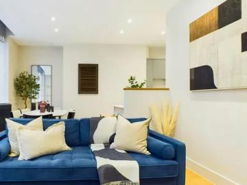 Chilli Shaker, 4 Denman Street, London, W1D 7HD, United Kingdom | 2 bed apartment for rent #160127276 | Rentberry