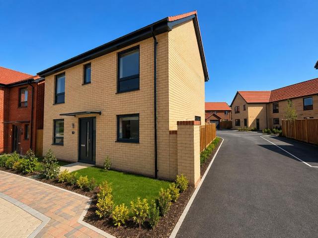 Chillingham Grove, Whitehouse, Milton Keynes MK8, 3 bed detached house to rent, £2,050 pcm | PrimeLocation