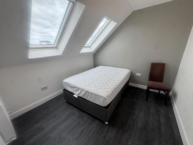 Chillingham Road, Newcastle upon Tyne. 1 bed in a house share to rent £700 pcm £162 pw