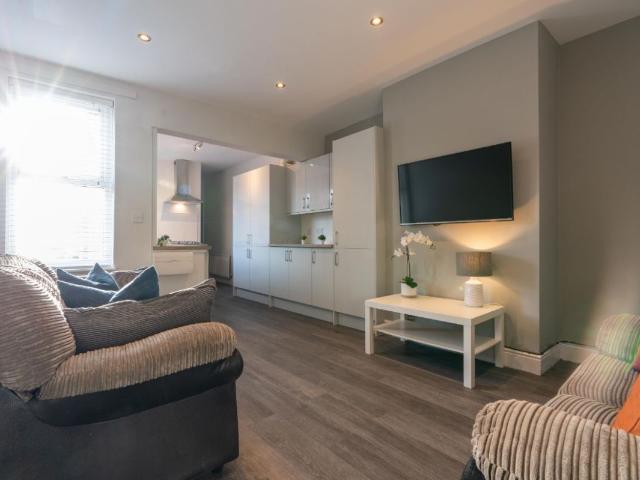 Chillingham Road, Newcastle NE6, 4 bed terraced house to rent, £585 pppm | PrimeLocation