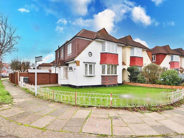 Chilmark Gardens, New Malden KT3, 3 bed semi detached house to rent, £3,000 pcm | PrimeLocation