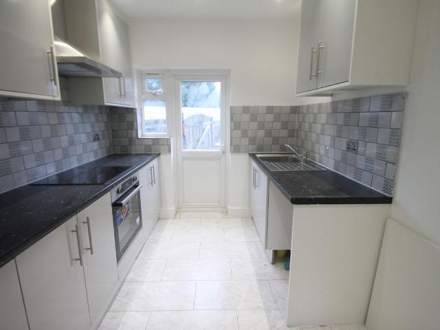 Chiltern View Road, Uxbridge UB8, 4 bed semi detached house to rent, £3,000 pcm | PrimeLocation