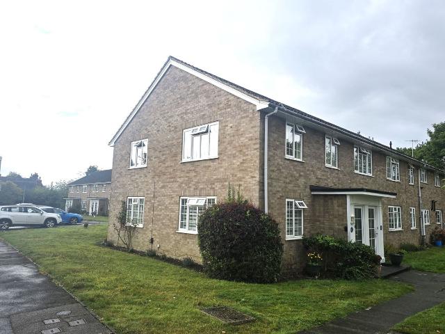 Chiltern Way, Tonbridge TN9, 2 bed maisonette to rent, £1,650 pcm | PrimeLocation